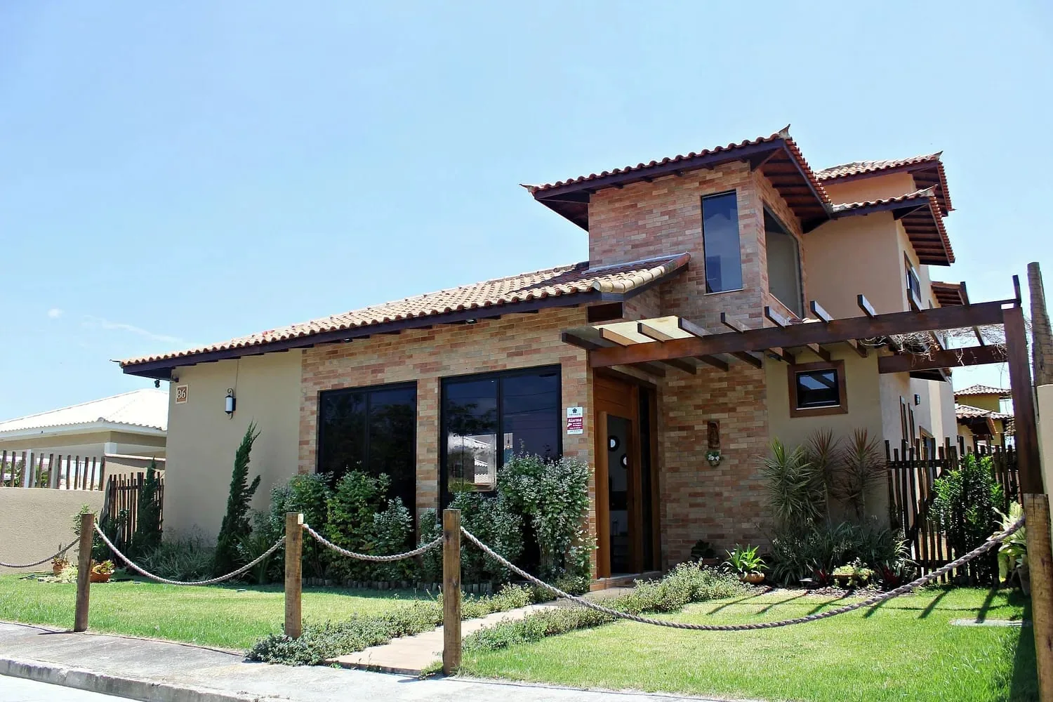 Casa nova em condomínio em Búzios — foto 1